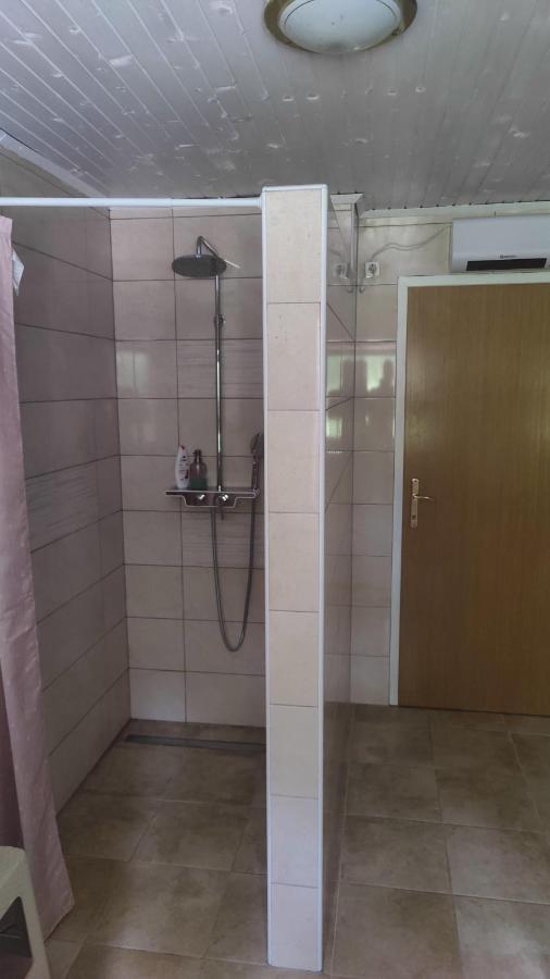 Celinka Rooms Raka Екстер'єр фото