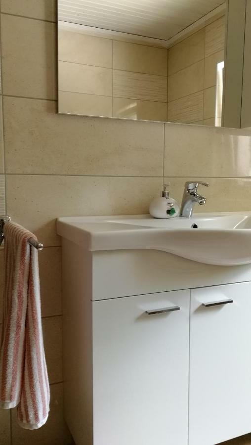 Celinka Rooms Raka Екстер'єр фото